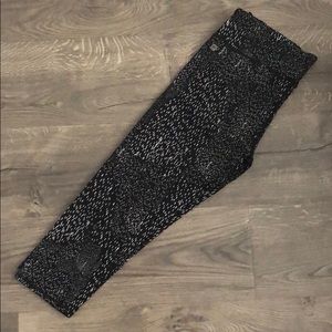 Fabletics mid rise crops